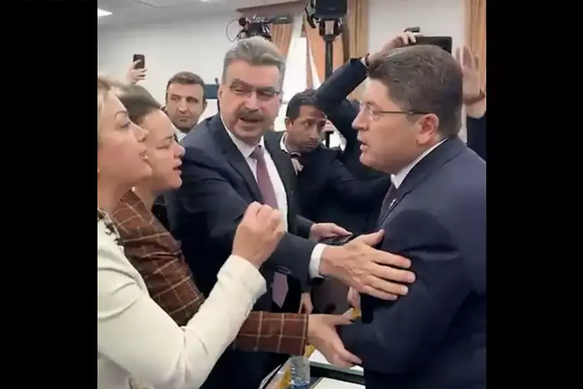 TBMM'de kadına şiddet tartışması: Bakan Tunç'tan CHP'li Asu Kaya'ya sert tepki: "Şov yapmayın!"