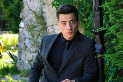 Uzak Şehir’in Yıldızı Atakan Özkaya Hakkında Şaşırtan Aşk İddiası!