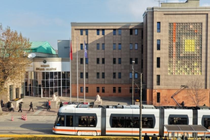 AÖF Sınavları için Eskişehir'de ulaşım seferberliği: Tramvay ve otobüs saatleri değişti!