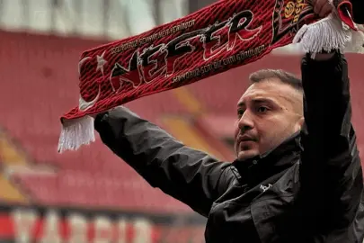 Nefer Tribünü Liderlerinden Alihan Başkan, Karşıyaka maçı öncesi anadolu tribünlerine kapıları açtı!