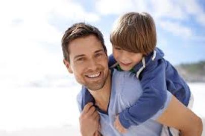 Sadece uykusuzluk değil! Babalık yorgunluğunun arkasındaki hormon gerçeği!