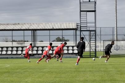 Şimşekler ilk provayı geçti!