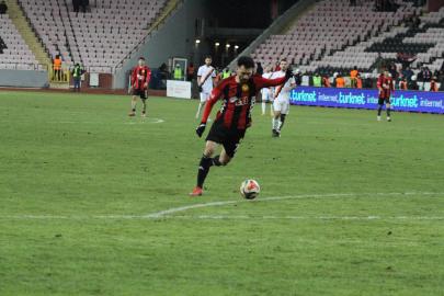 Eskişehirspor’da yeni isimler güven verdi