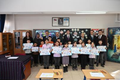 İNÖNÜ’DE YARIYIL KARNE HEYECANI: Protokol sınıflarda miniklerle buluştu!