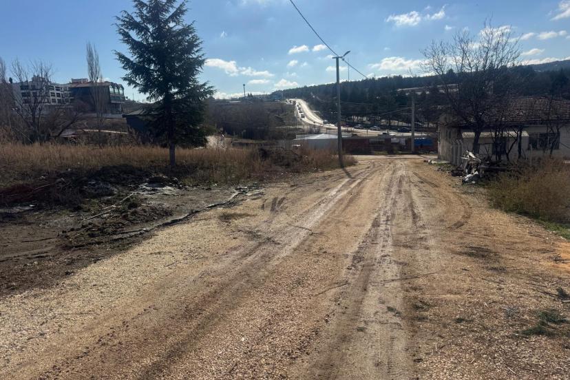 "Çamurdan Geçemiyoruz!" Yenikent Sakinleri İsyanda: Kalıcı Çözüm İstiyoruz!