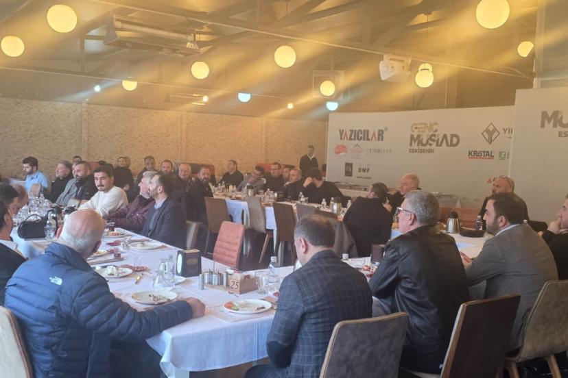 MÜSİAD Eskişehir’de Vergi Masaya Yatırıldı: İl Defterdarı İş İnsanlarıyla Buluştu!