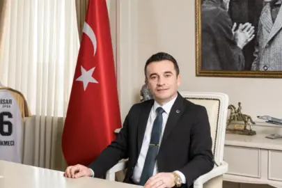 Sivrihisar’da Hareketli Dakikalar: Başkan Dökmeci’ye Çirkin Saldırı