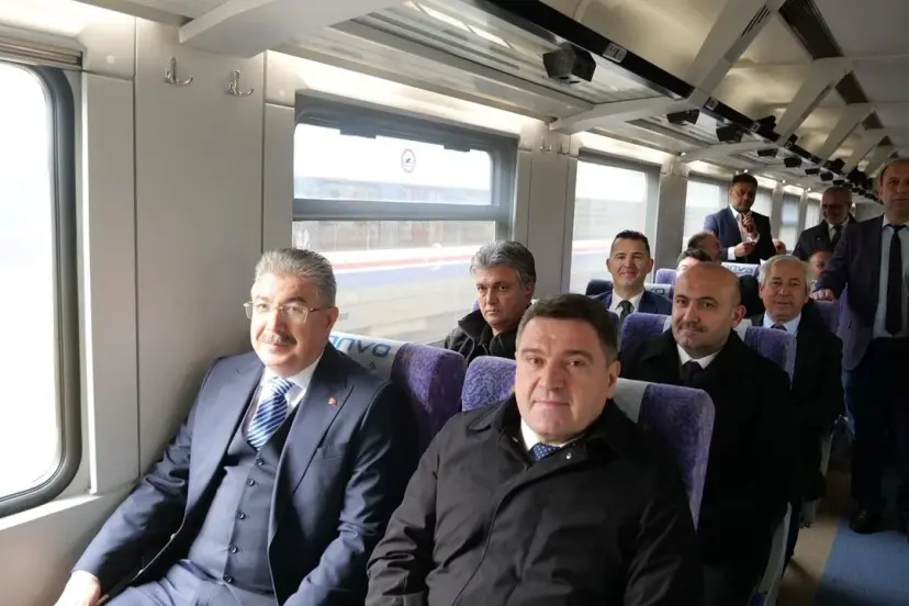 Vali Erdinç Yılmaz ve Beraberindeki Heyet, Yunus Emre Anma Etkinliklerine Katılıyor