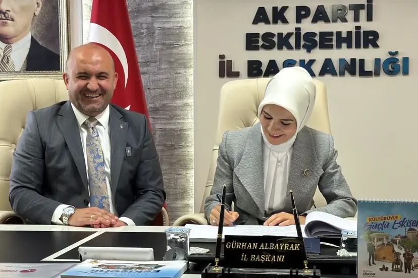 Bakan Göktaş AK Parti Eskişehir İl Başkanlığı’nda