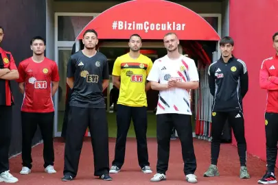 Eskişehirspor Taraftarı Formaları Bekliyor