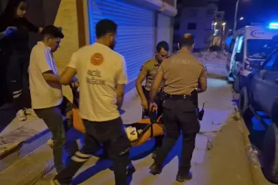 Karnına Bıçak Saplayan Şahıs Hastaneye Kaldırıldı