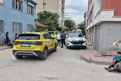 SUV aracın bisikletli çocuğa çarptığı kaza kamerada