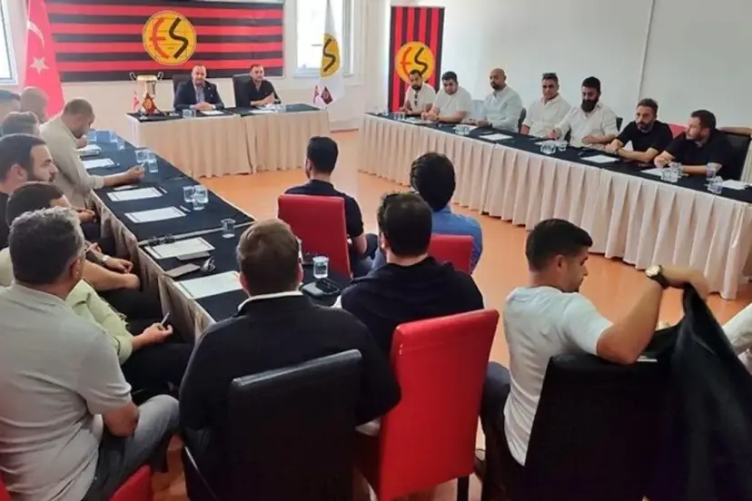 Yönetimden Eskişehirspor'a 14,4 milyon liralık destek