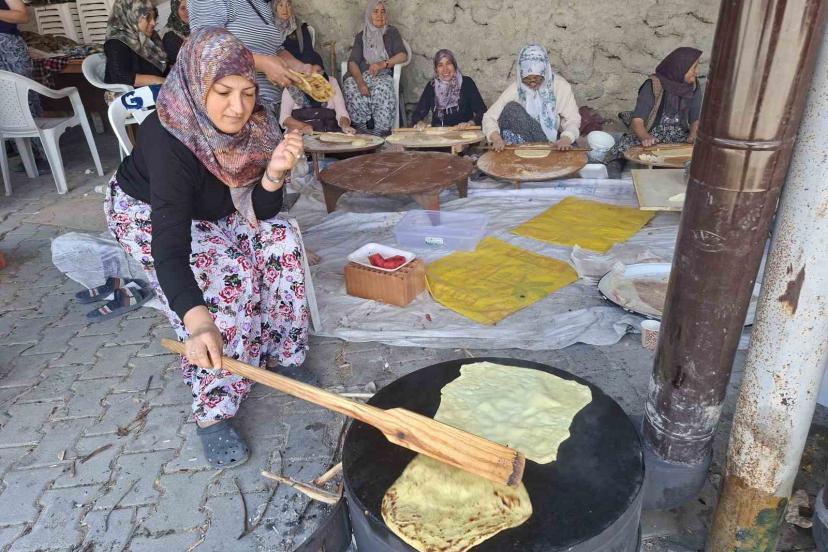 Gemiç mahallesi sakinlerinin geleneksel hale getirdikleri Gözleme Günü