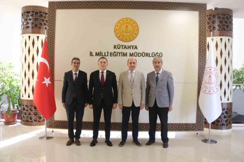 Hayat Boyu Öğrenme Genel Müdür Yardımcısı Mahmut Kurtaran Kütahya’yı ziyaret etti