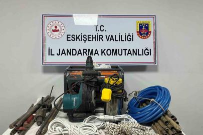 Kaçak kazı yapan 5 şüpheli suçüstü yakalandı