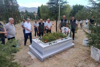 Kütahya’da Şehit Orman İşletme Şefi Murat Yıldırım, vefatının yıl dönümünde dualarla anıldı