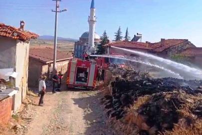 Tavşanlı’da yangın paniği: Alevler evlere ulaşmadan söndürüldü