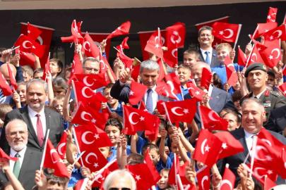 Afyonkarahisar’da 142 bin 535 öğrenci ders başı yaptı