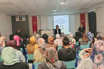 Altıntaş’ta 8. sınıf velileriyle eğitim ve sınav hazırlıkları değerlendirildi