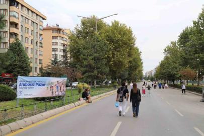 Arabasız Pazar’da bulvarlar yayaların oldu