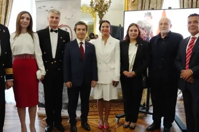Avni Ongurlar, Londra’daki Zafer Bayramı resepsiyonuna katıldı