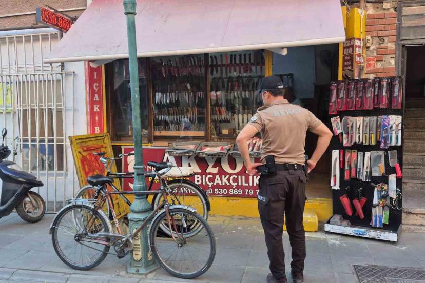 Dengesini kaybederek bodrum kata düşen yaşlı adam yaralandı