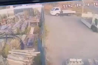 El frenini çekmediği kamyonetin altında kalan sürücü hayatını kaybetti