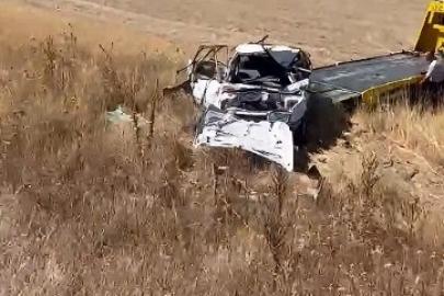 Emet-Hisarcık yolunda kaza, araç tarlaya uçtu, 2 yaralı