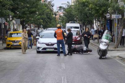 Eskişehir’de otomobille motosiklet çarpıştı