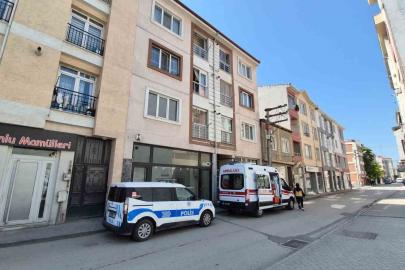 Eskişehir’de yataktan düşen 80 yaşındaki adam hayatını kaybetti