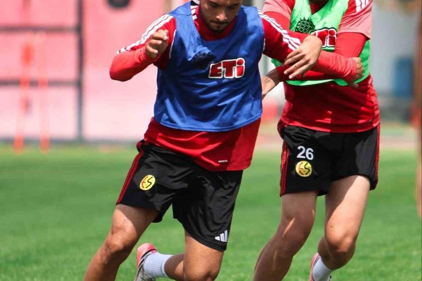 Eskişehirspor, Bigaspor deplasmanı için hazırlanıyor