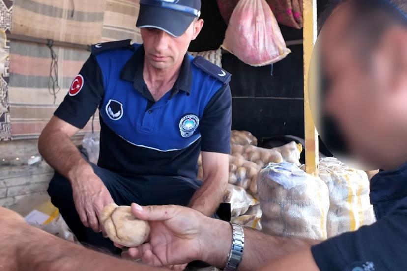 Hileli patates satışı yapan seyyar satıcılara yönelik denetim