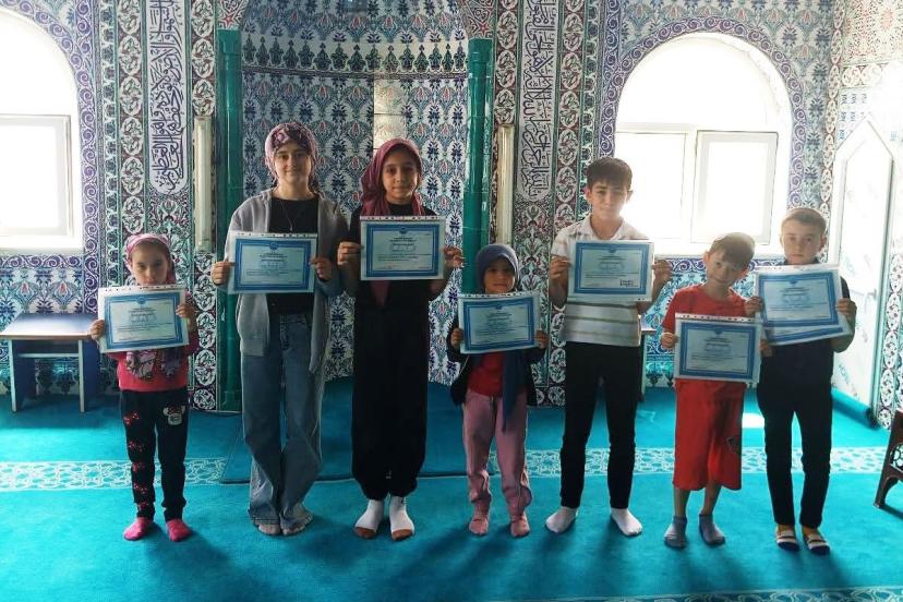 Hisarcık Kızılçukur köyünde Yaz Kur’an Kursu kapanış programı düzenlendi