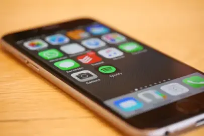 iPHONE’DA YENİ DÖNEM: IMEI KAYIT ÜCRETİNİ TARİHE Mİ KARIŞTIRACAK?