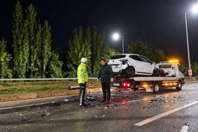 İyi Parti il başkanı oğluyla birlikte kazada yaralandı
