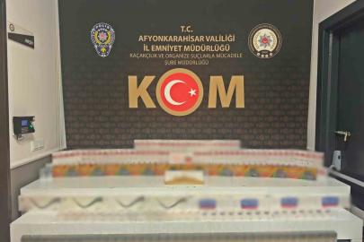Polis 700 paket gümrük kaçağı sigara ele geçirdi