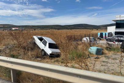 Tavşanlı’da otomobil yoldan çıktı: 1 yaralı