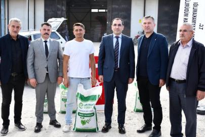 8 Bin 350 kilogram yem bezelyesi tohumu hibe edildi