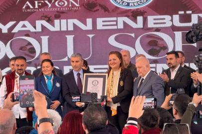 Afyonkarahisar ’Dünyanın En Büyük Anadolu Sofrası’ ile Guinness Rekorlar Kitabına girdi