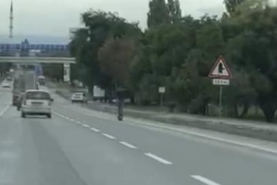 Çevreyolunda yürekleri ağza getiren scooter yolculuğu