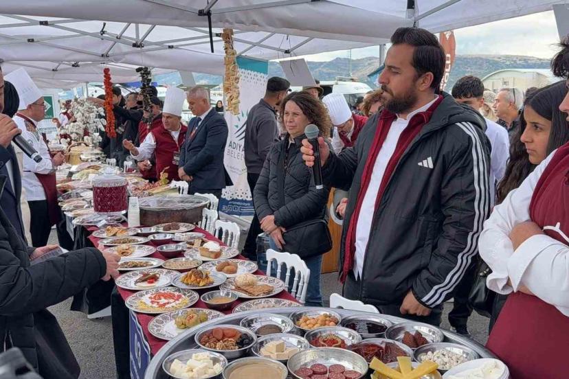 ’Dünyanın En Büyük Anadolu Sofrası" ile Guinness Rekoru denemesi  başladı