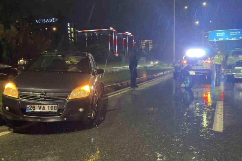 Eskişehir’de otomobil ile motosiklet çarpıştı: 1 yaralı