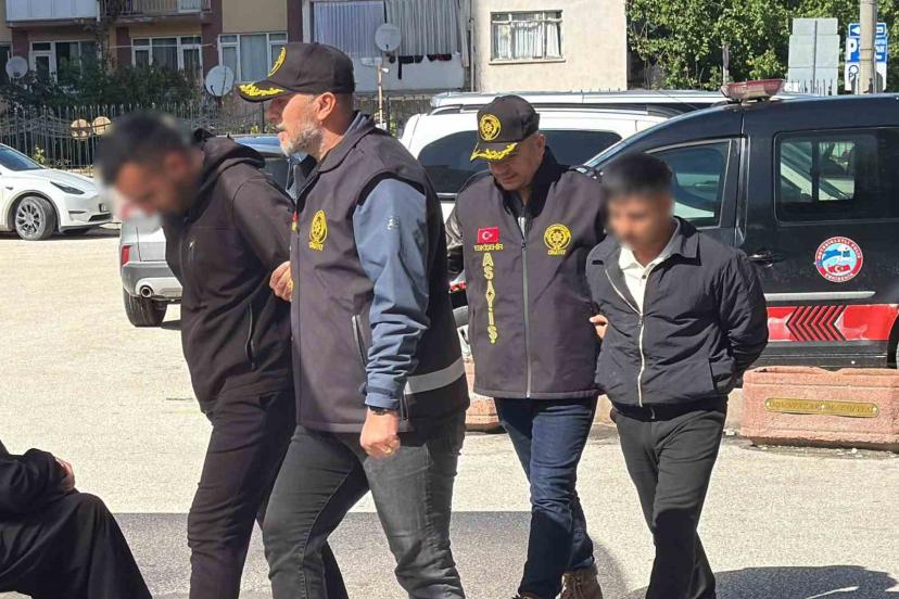 Eskişehir’de silahla yaralama olayıyla ilgili 2 şüpheli adliyeye sevk edildi