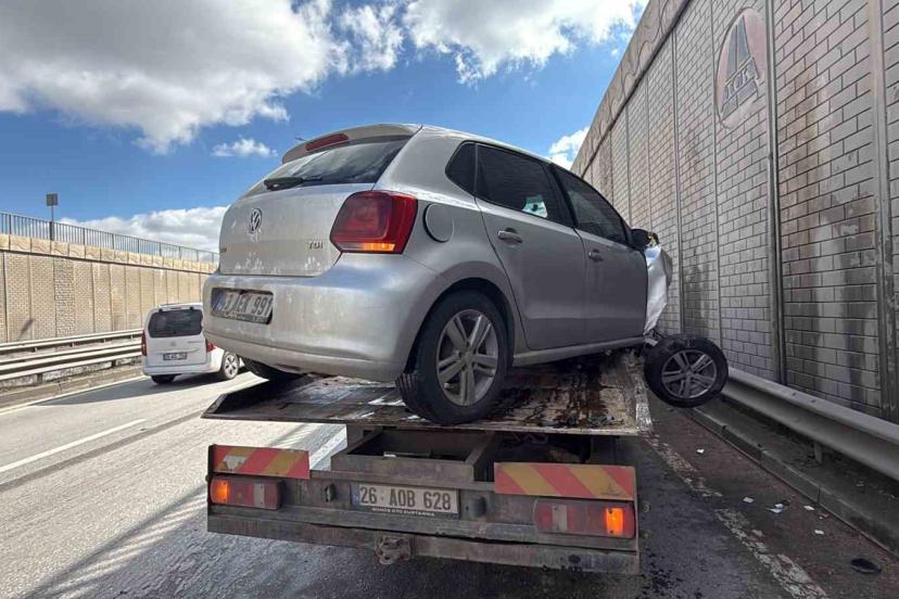 Eskişehir’de trafik kazası: 1’i ağır 2 yaralı