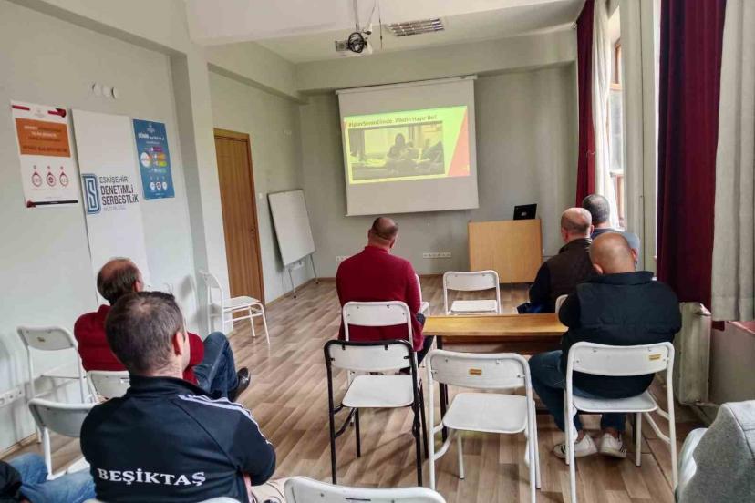 Eskişehir’de yükümlülere ’Alkolün Zararları’ semineri verildi