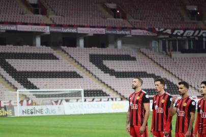 Eskişehirspor’un maçında tribünler sessiz kaldı