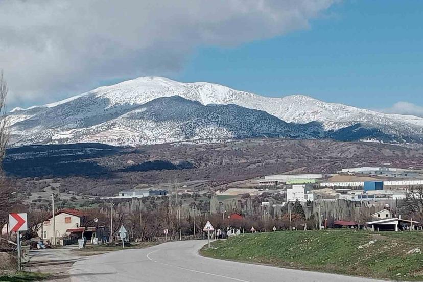 Gediz’de akü fabrikasının kapasite artışına mahkemeden keşif kararı