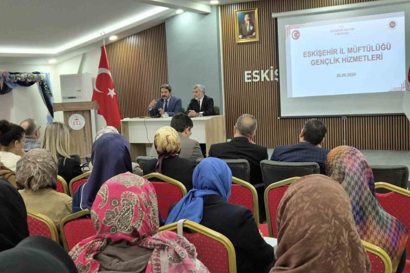 Gençlik hizmetleri istişare ve değerlendirme toplantısı yapıldı