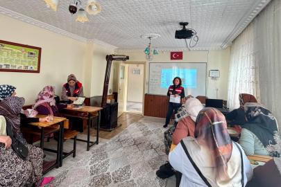 Kadın çiftçilere tarımsal eğitim verildi